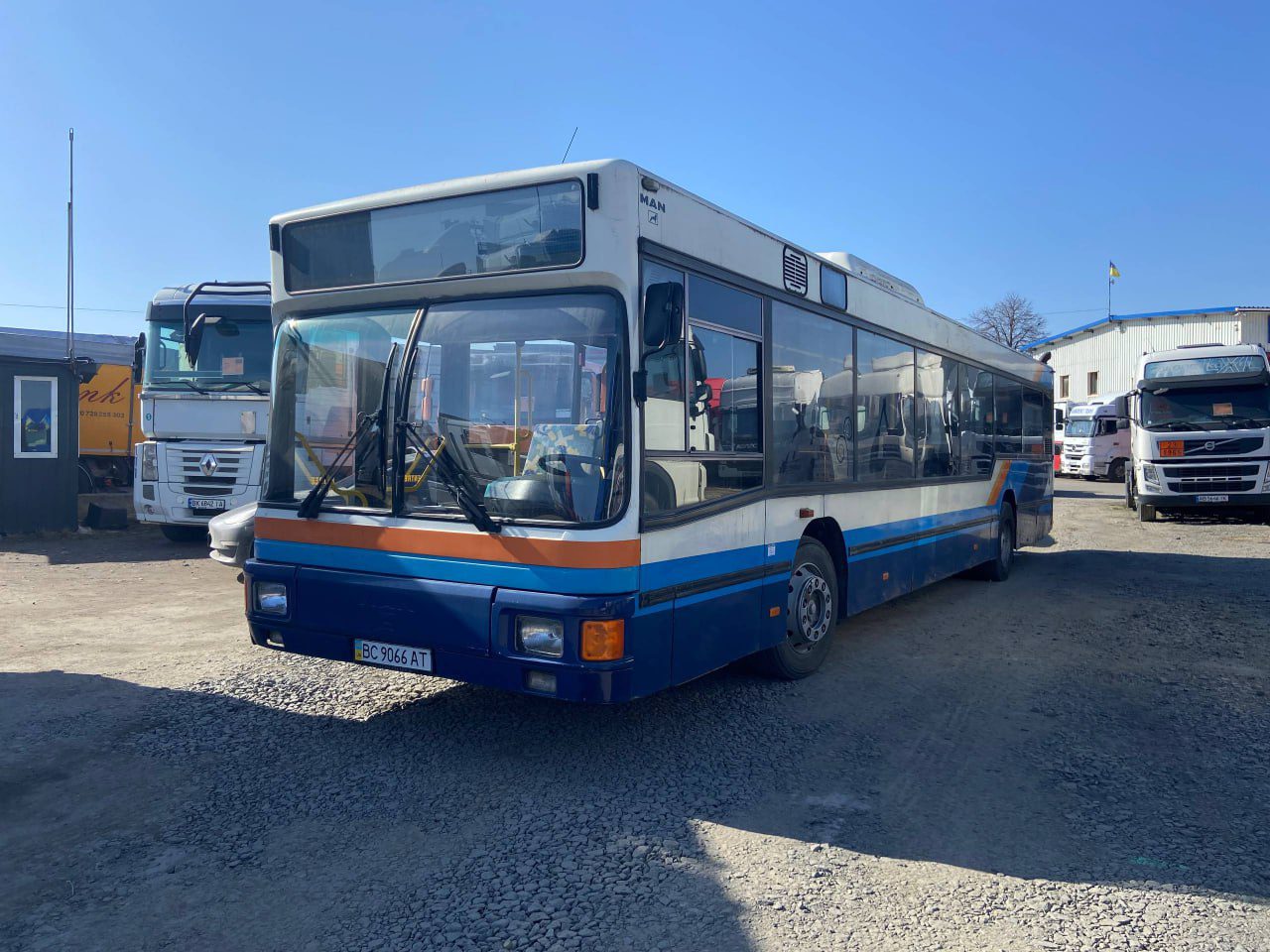 Автобус MAN NL202