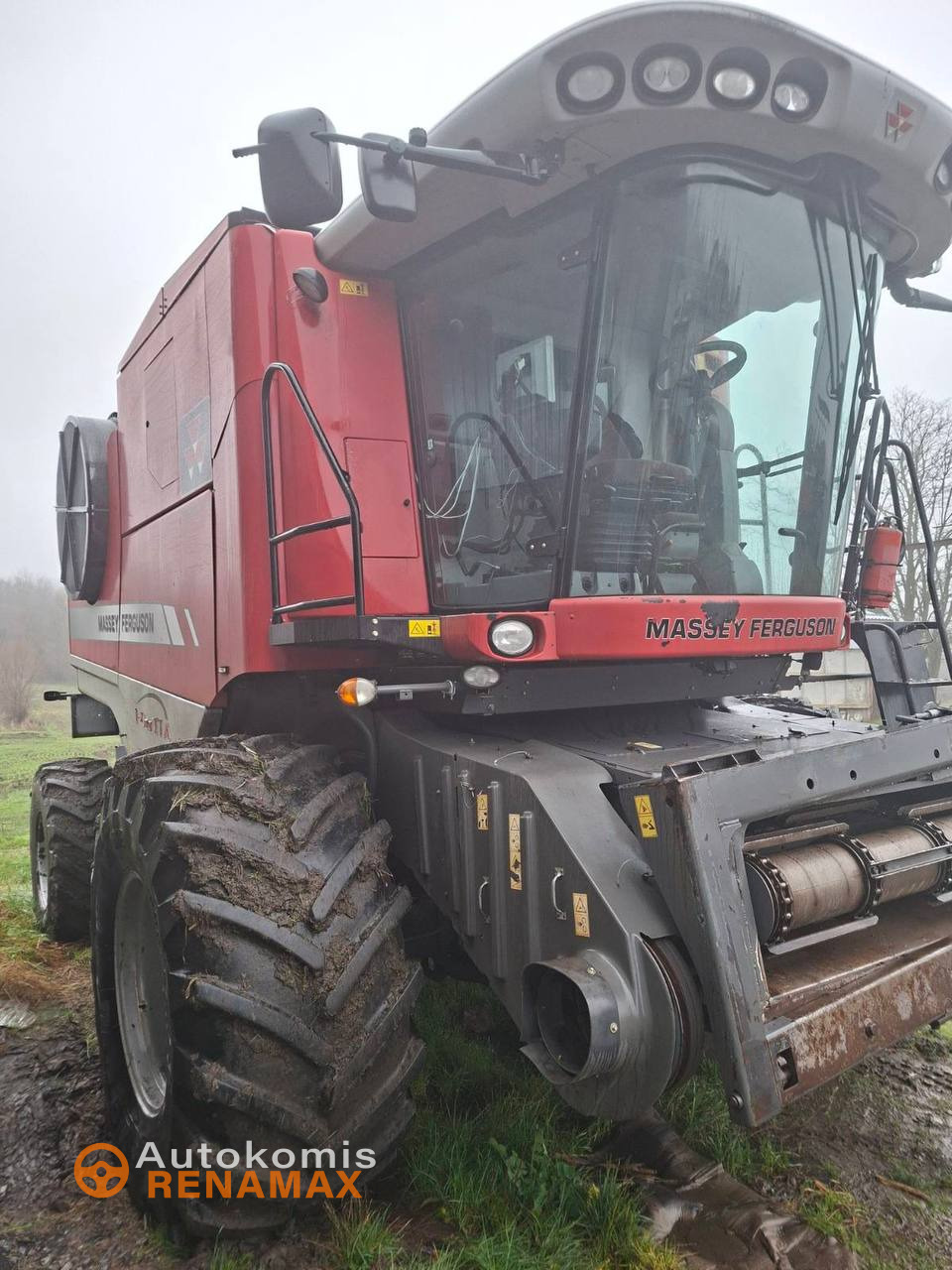 Комбайн Massey Ferguson 9895