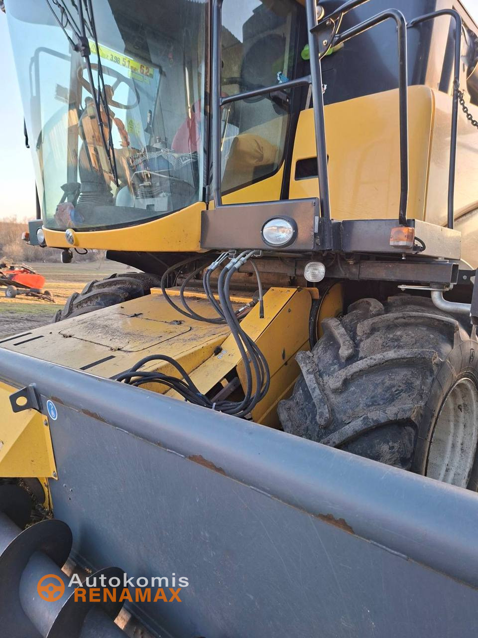 Комбайн New Holland СХ 6090
