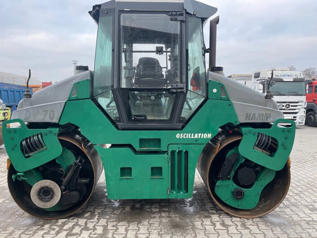 Каток HAMM DV 70 VO