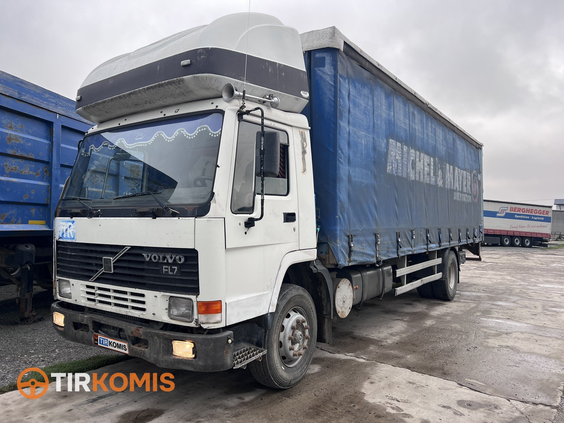 Тентований Volvo FL 7.245