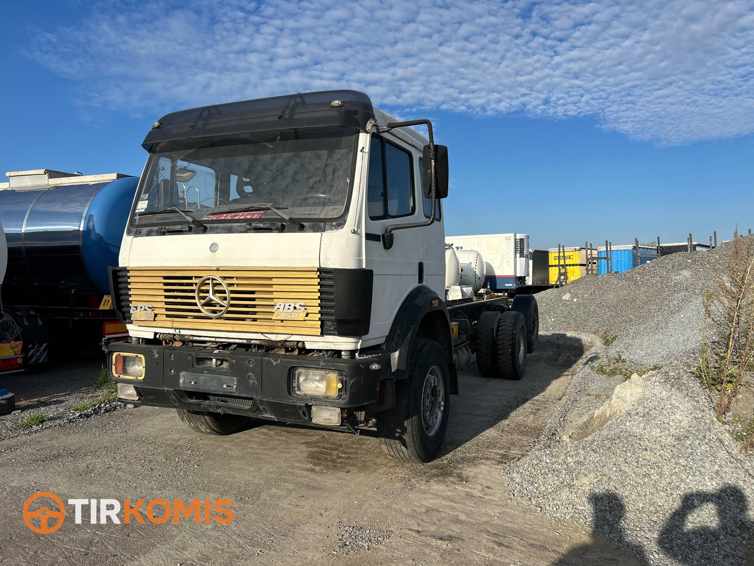 Mercedes-Benz 2435 L